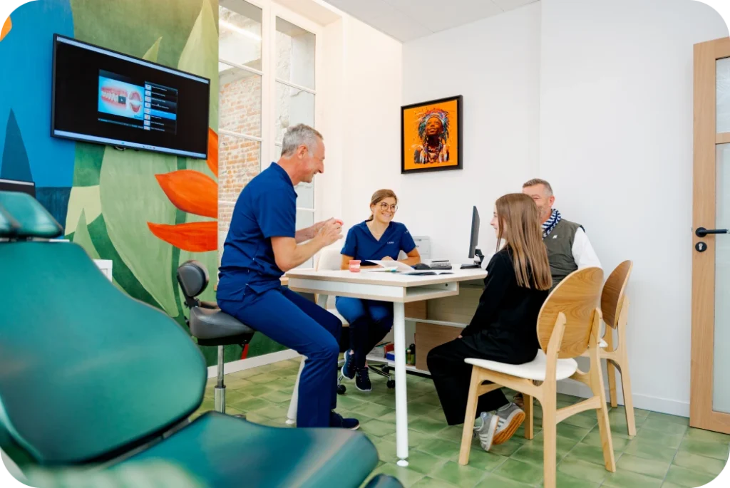 Consultation de suivi orthodontique au cabinet des Docteurs Davy & Alam